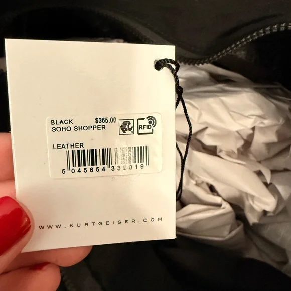 Kurt Geiger shopper tote! NEW! Never used! Quilted Black Leather Shoulder - Picture 3 of 4